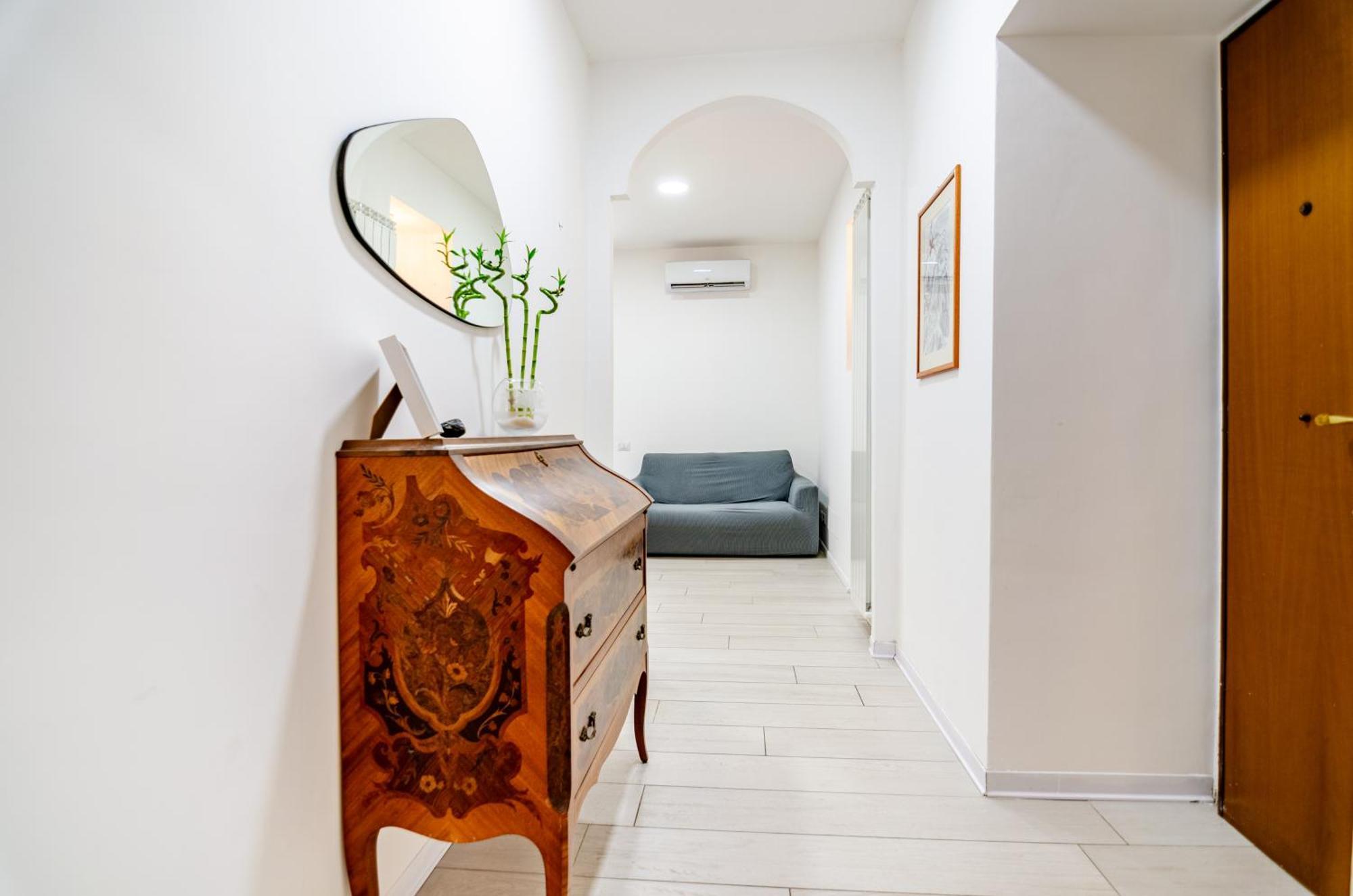 Dimora Clodia-casa Intera Con Stanza Privata E Bagno In Condivisione *