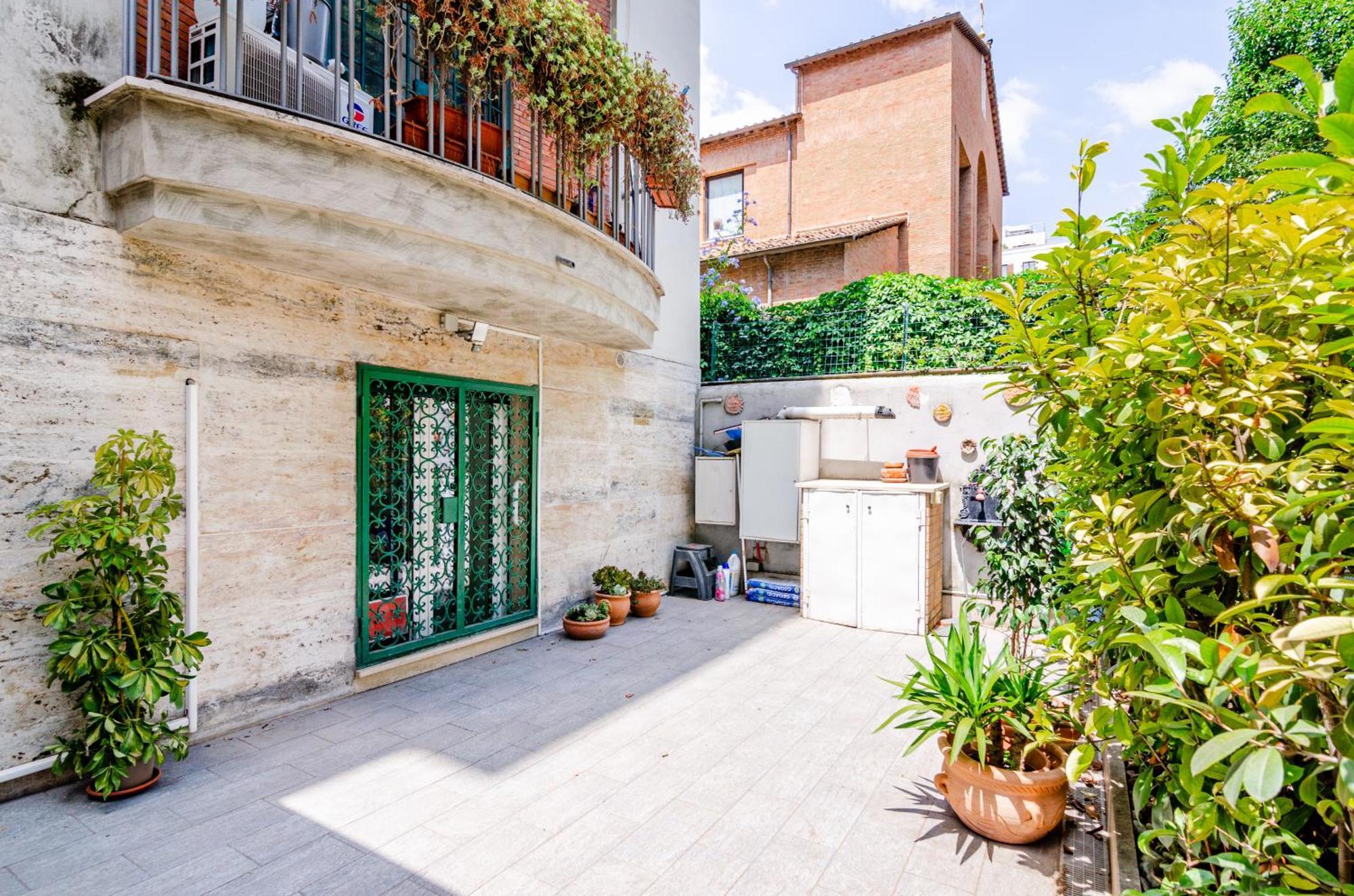 Dimora Clodia-casa Intera Con Stanza Privata E Bagno In Condivisione Rom